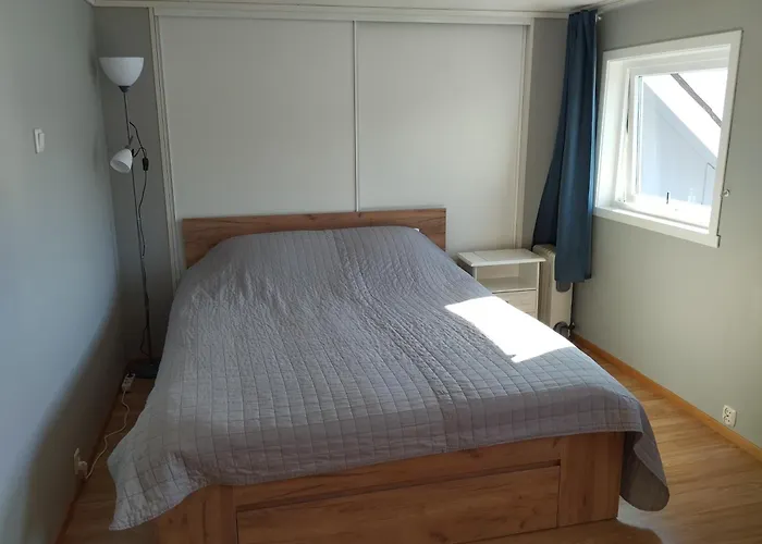 Sveciu Namai * Sandeid