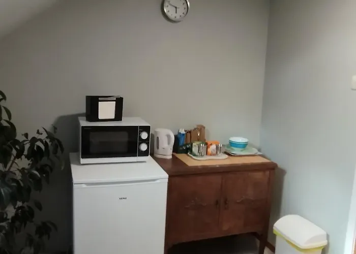 Sveciu Namai * Sandeid